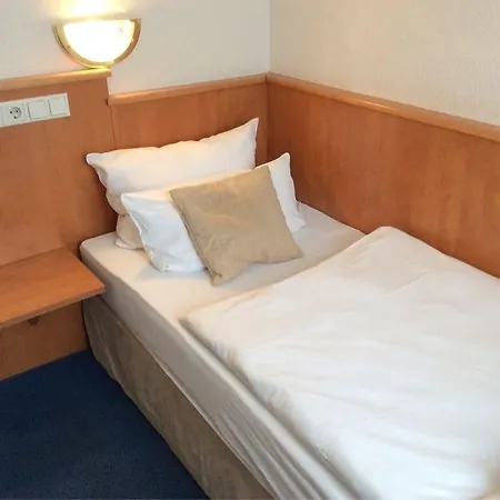 Elsen Hotell 3*